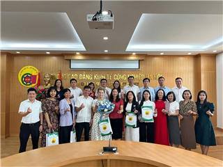 Trường CĐ Kinh tế Công nghiệp Hà Nội đón giáo viên tiếng Anh quốc tế năm học 2025-2026