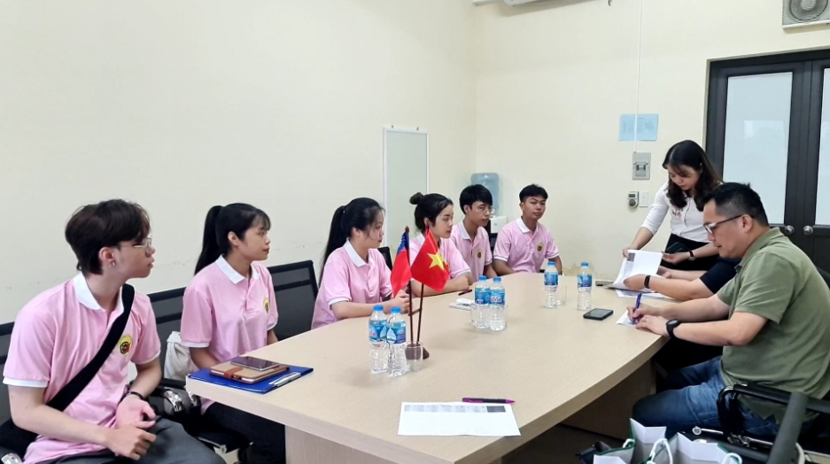 Nghề Du Lịch Lương Bao Nhiêu 2026? Thực Tế Mới Nhất