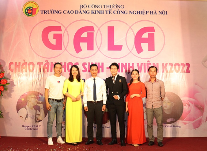 ảnh trung tâm